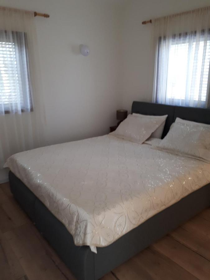 Hotel Etty'S House Petach Tikva Esterno foto