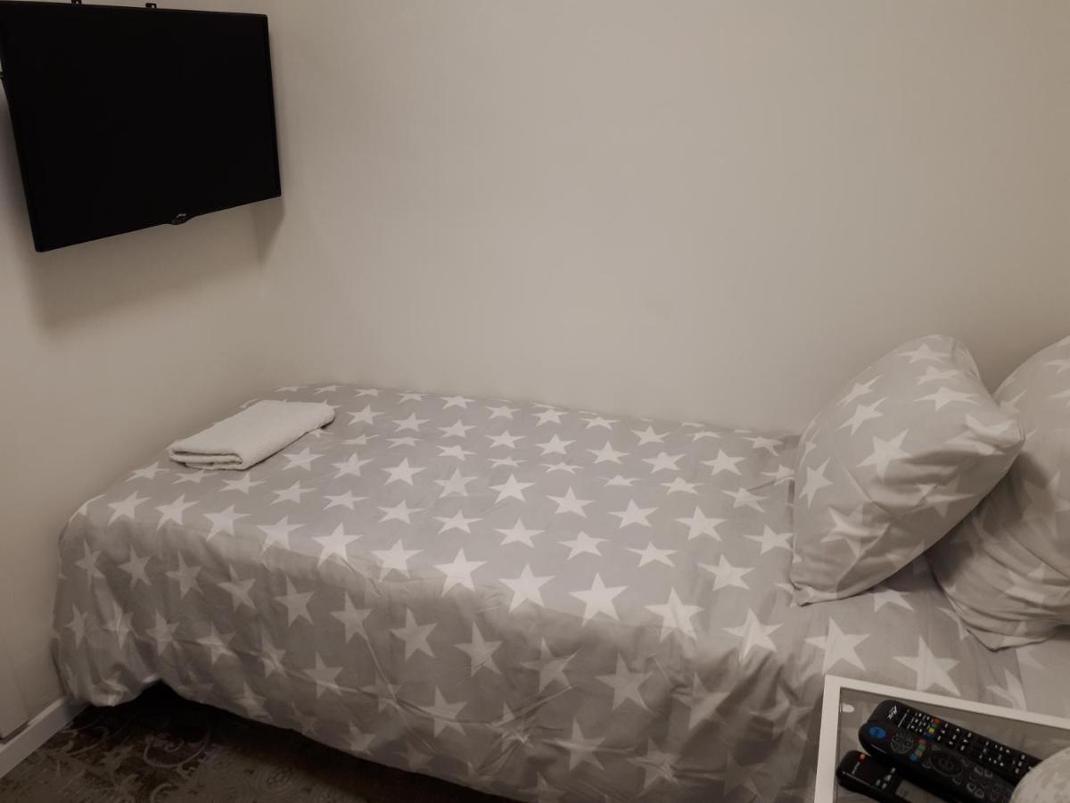 Hotel Etty'S House Petach Tikva Esterno foto