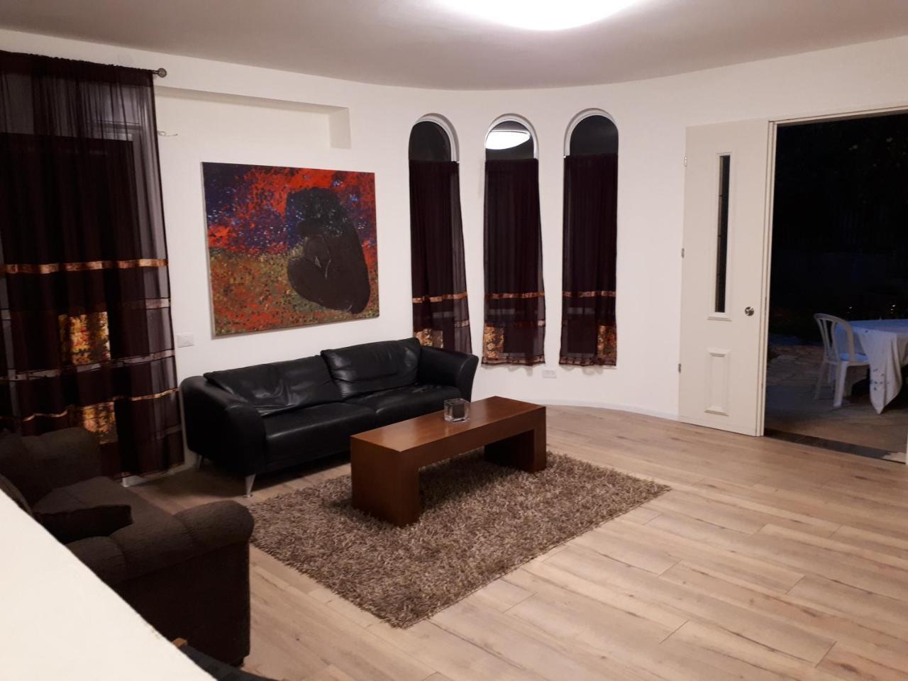 Hotel Etty'S House Petach Tikva Esterno foto